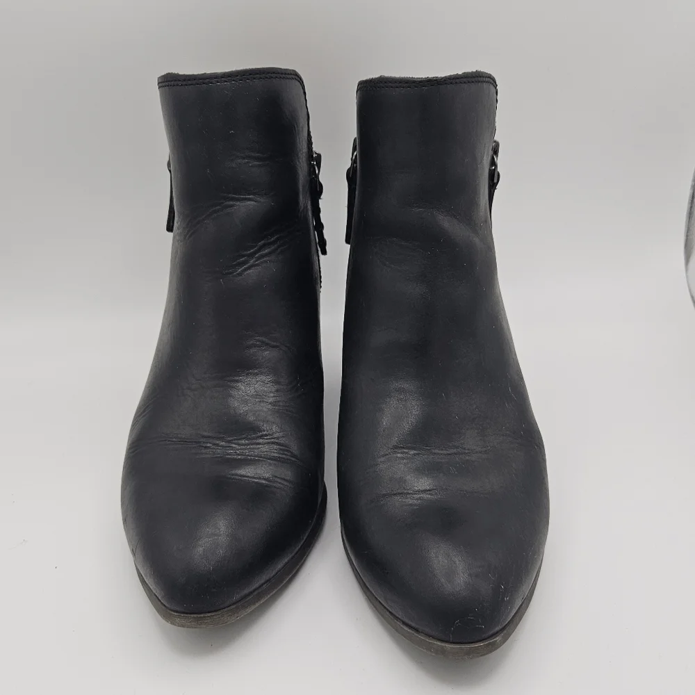 Frye Judith Double Zip black leather ankle boots size 8.5
